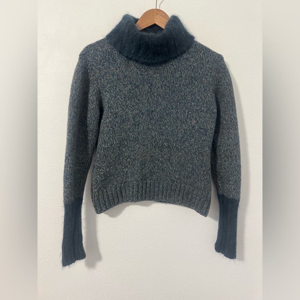 VTG Givenchy Boutique Sweater 80s Wool Blend Fuzzy Collar Made in Japan LG *read